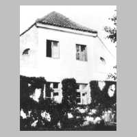 068-0073 Sued-West-Giebel der Volksschule Neumuehl.jpg